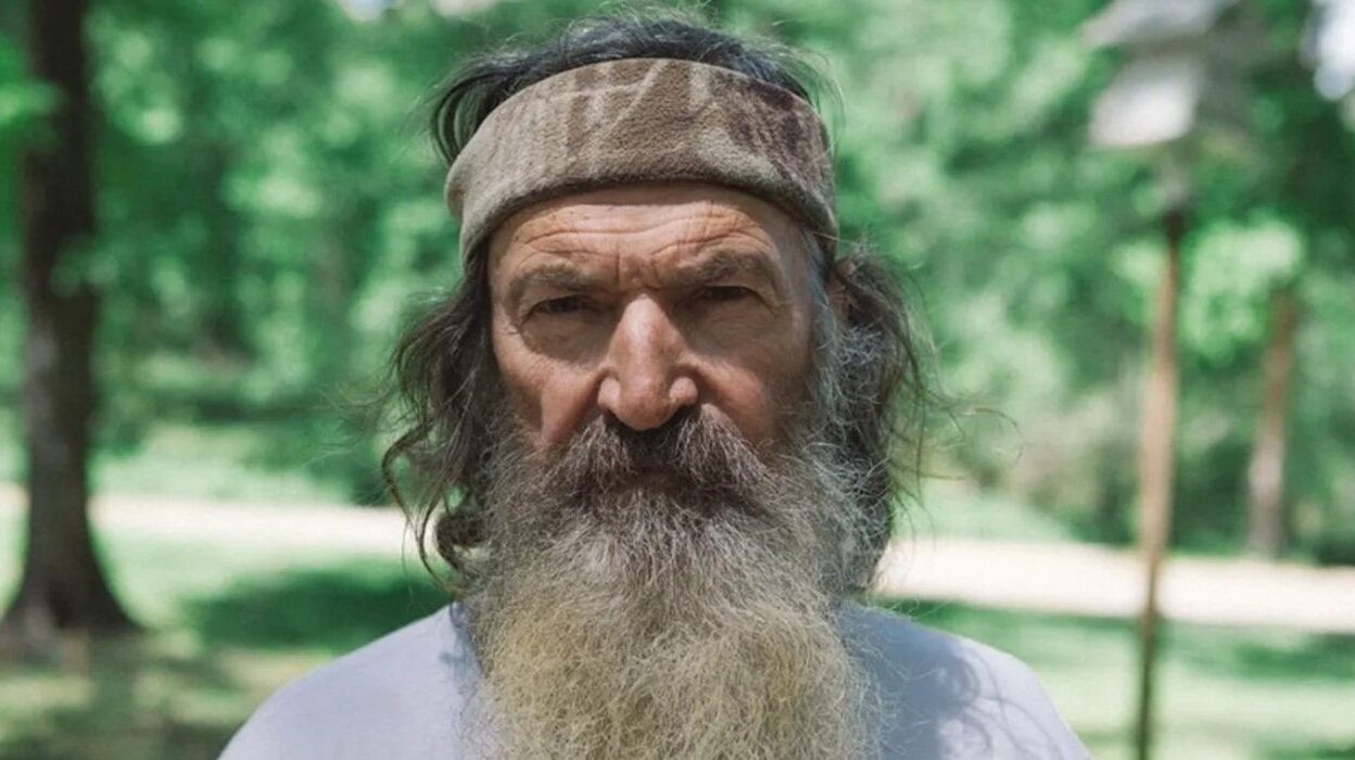 Phil Robertson, ‘Duck Dynasty’ Star, Dead at 79