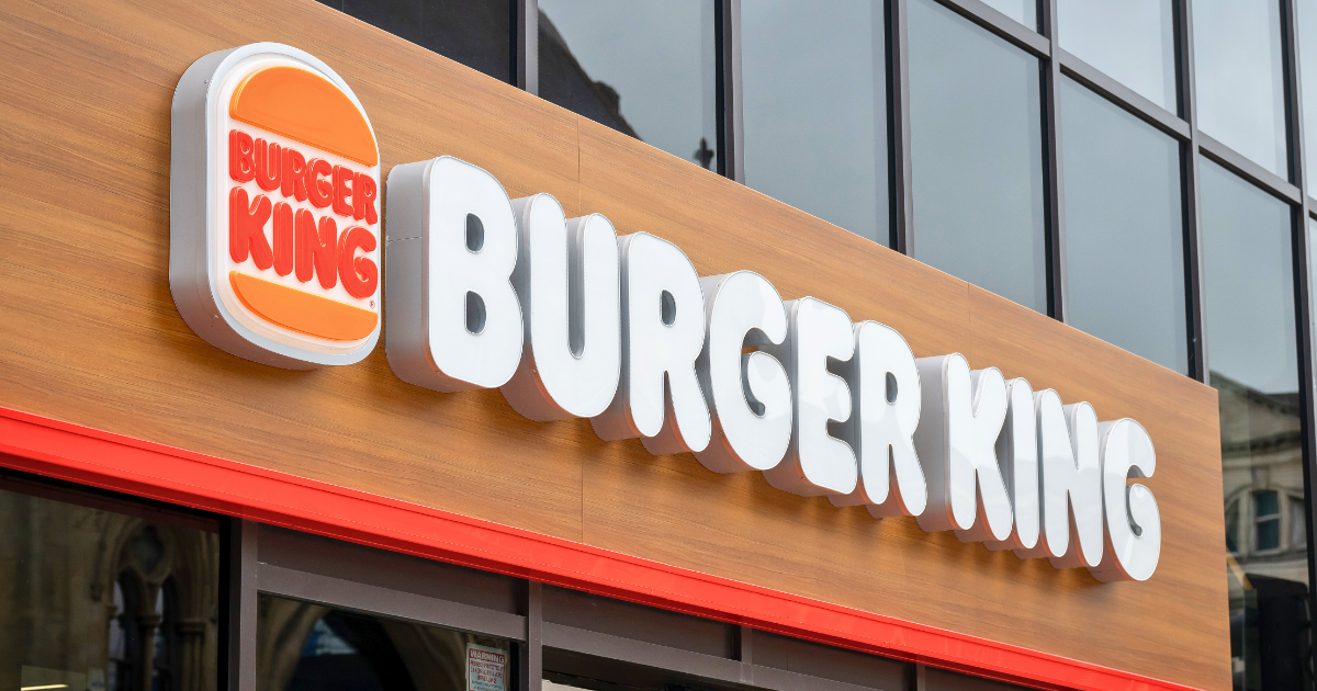 High School Teen Scores Burger King Scholarship And Over $200K In Donations After Rushing From His Graduation To Work